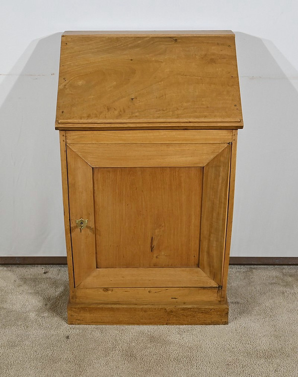 Small piece of furniture between two – 1st part 19th century