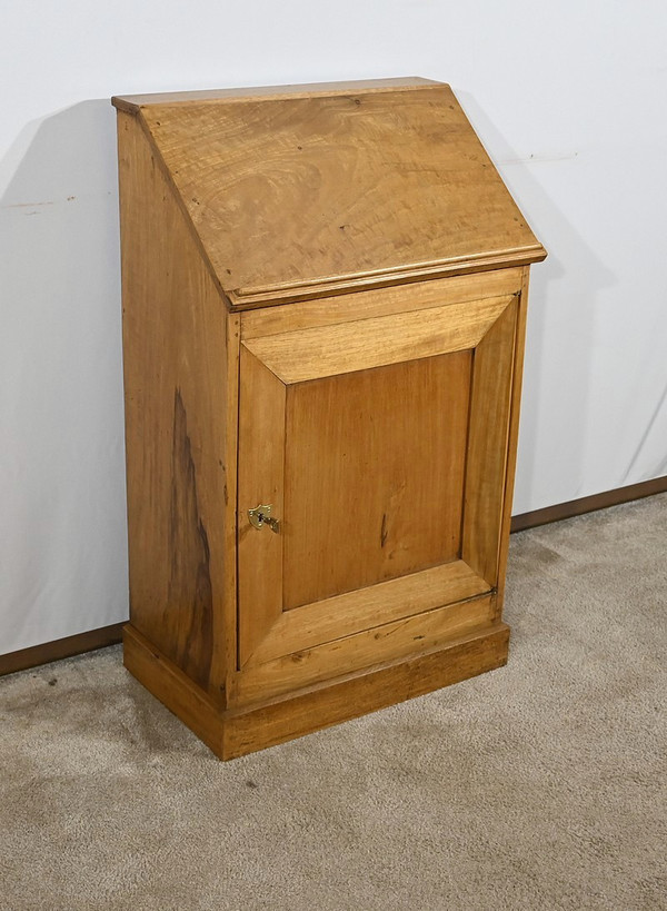 Small piece of furniture between two – 1st part 19th century