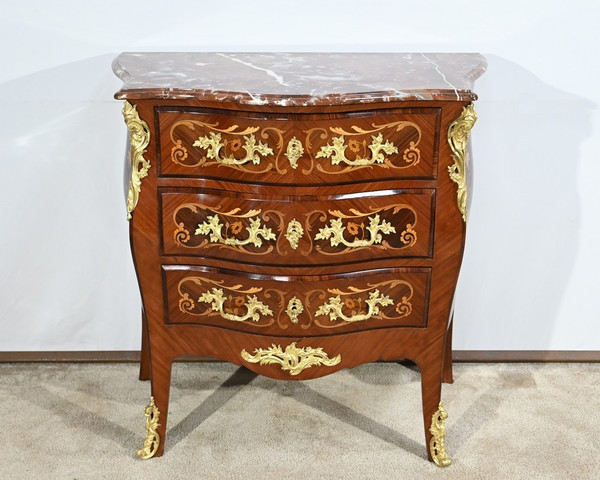 Petite Commode-Tombeau en Palissandre et Bois de Violette, style Transition Louis XIV  Louis XV – Début XXe