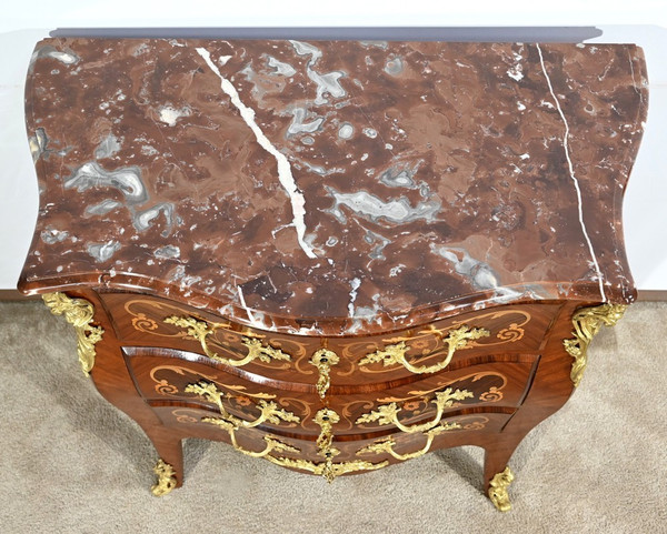 Petite Commode-Tombeau en Palissandre et Bois de Violette, style Transition Louis XIV  Louis XV – Début XXe