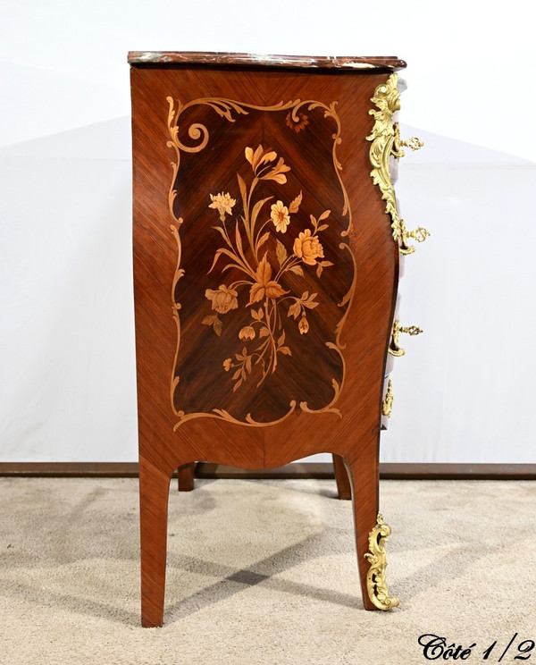 Petite Commode-Tombeau en Palissandre et Bois de Violette, style Transition Louis XIV  Louis XV – Début XXe