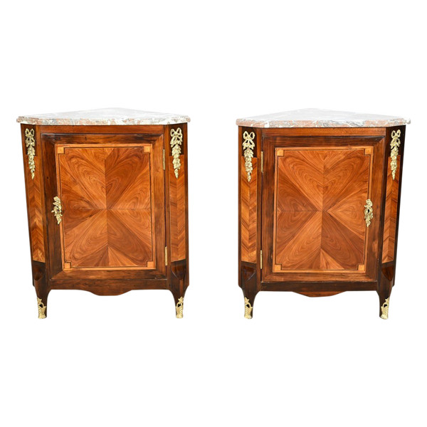 Pair of Corner Cabinets in Precious Wood, Louis XV/Louis XVI Transition Period – 2nd Part 18th Century