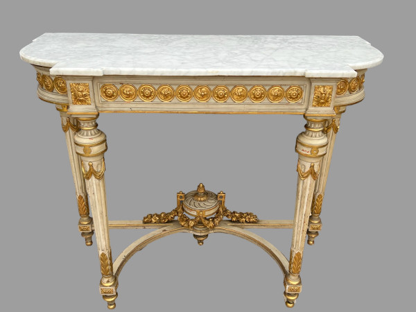 1/2 MOON CONSOLE IN LACQUERED AND GILT WOOD, NAPOLEON III PERIOD WITH A MARBLE TOP