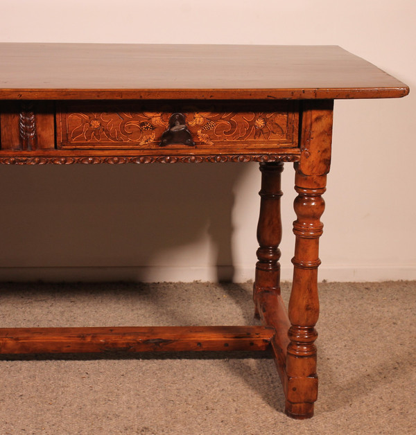 Spanish Renaissance Desk In Walnut-17th Century