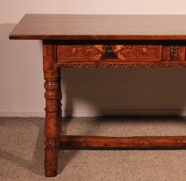 Spanish Renaissance Desk In Walnut-17th Century