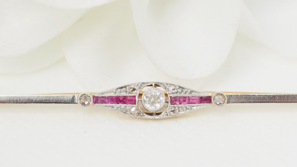 Yellow gold ruby and diamond barrette brooch