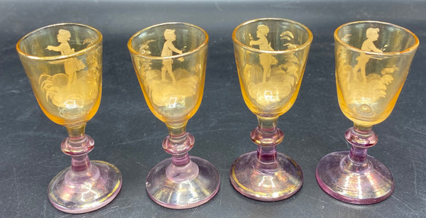 2 PAIRS OF LIQUEUR GLASSES