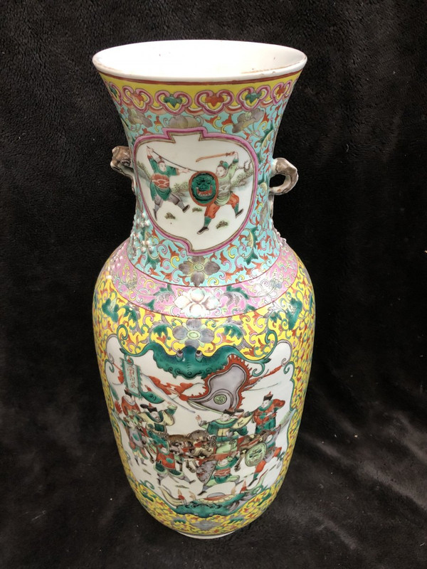 Large Porcelain Vase From China 19th Century H 62 Cm