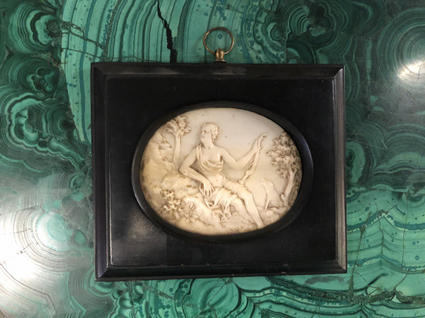 Miniature In Carved Ivory, 19th Century - Diana the Huntress.