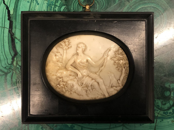 Miniature In Carved Ivory, 19th Century - Diana the Huntress.