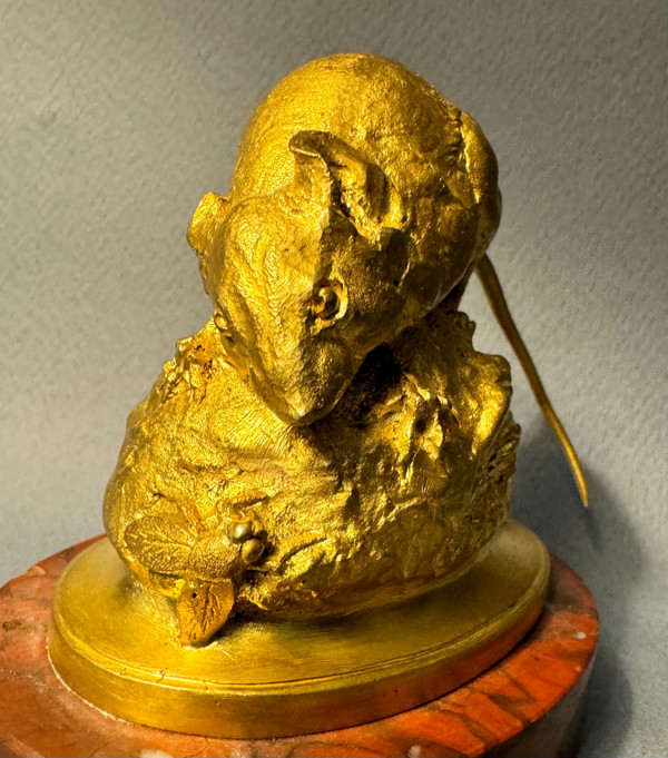 Gilt bronze sculpture "Mouse with fly" T. HINGRE