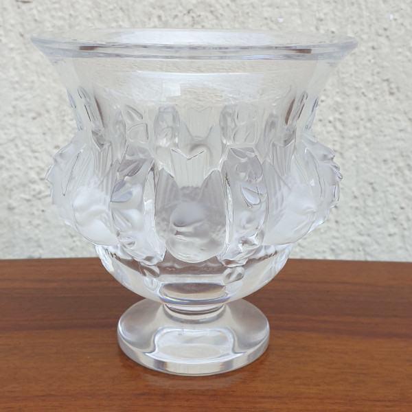 Lalique France, Dampierre Vase, 20th Century