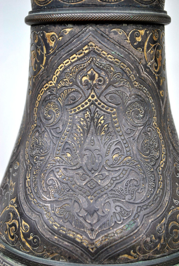 Damascene vase in the Zuloaga taste, France 19th century