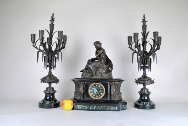 *Offre spéciale *James Pradier, Garniture De Nemausa, Bronze Et Marbre, XIXème Siècle