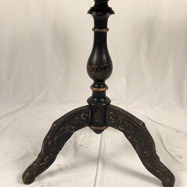 Napoleon III rocking pedestal table, burgundy blackened wood