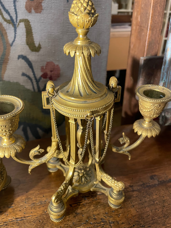 Mantel clock and candle holders