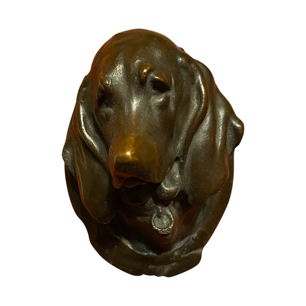 Very beautiful Basset Hound head in bronze with a beautiful patina from the 19th century oval wall sculpture