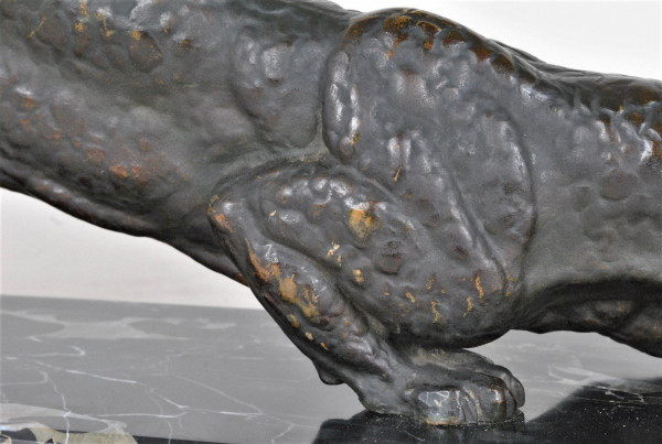 Dh Chiparus, Panther auf der Hut, seltenes Bronzemodell, signiert, Art Deco, 20. Jahrhundert