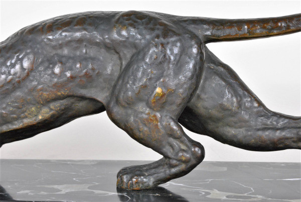 Dh Chiparus, Panther auf der Hut, seltenes Bronzemodell, signiert, Art Deco, 20. Jahrhundert