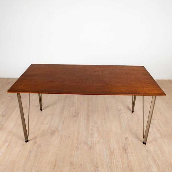 Model 3605 Rosewood Desk by Arne Jacobsen for Fritz Hansen, Denmark, 1960