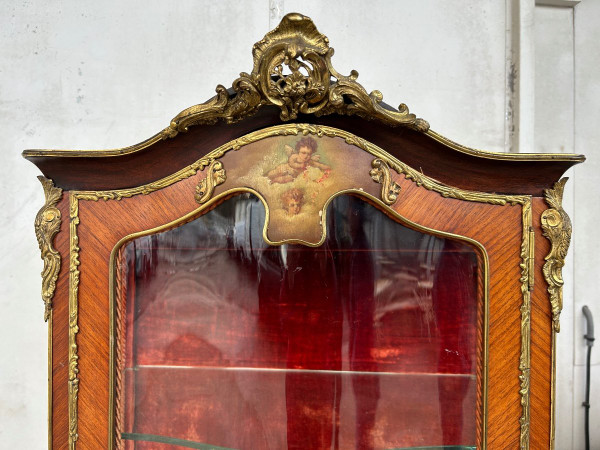 Louis XV Style Domed Showcase Napoleon III Period - Vernis Martin - 19th