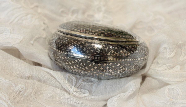 Niello silver box with cross motifs 19th century