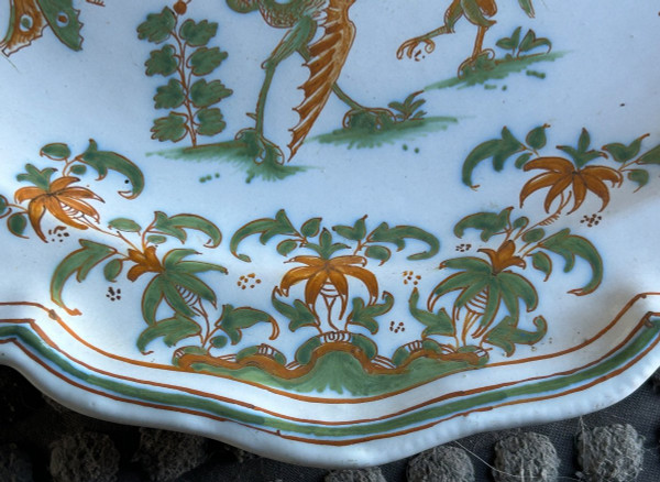 Important Earthenware Dish From Moustiers 18th Century Diameter 37 Cm