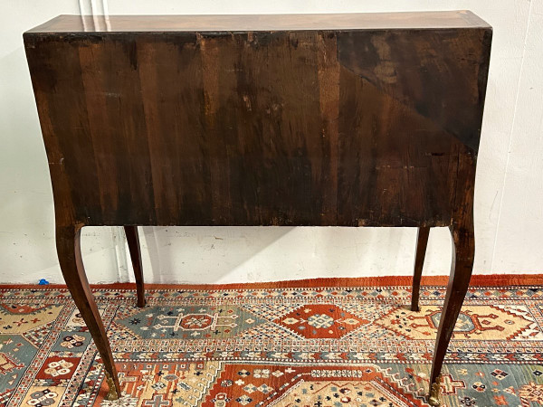 Beautiful Cylinder Desk In Louis XV Marquetry From the 18th Century