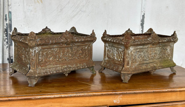 Pair Of Late 19th Century Cast Iron Planters