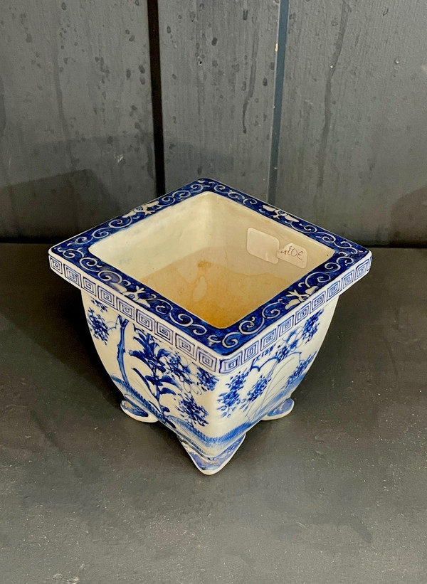 Petite jardinière en porcelaine de Chine, XXe siècle 