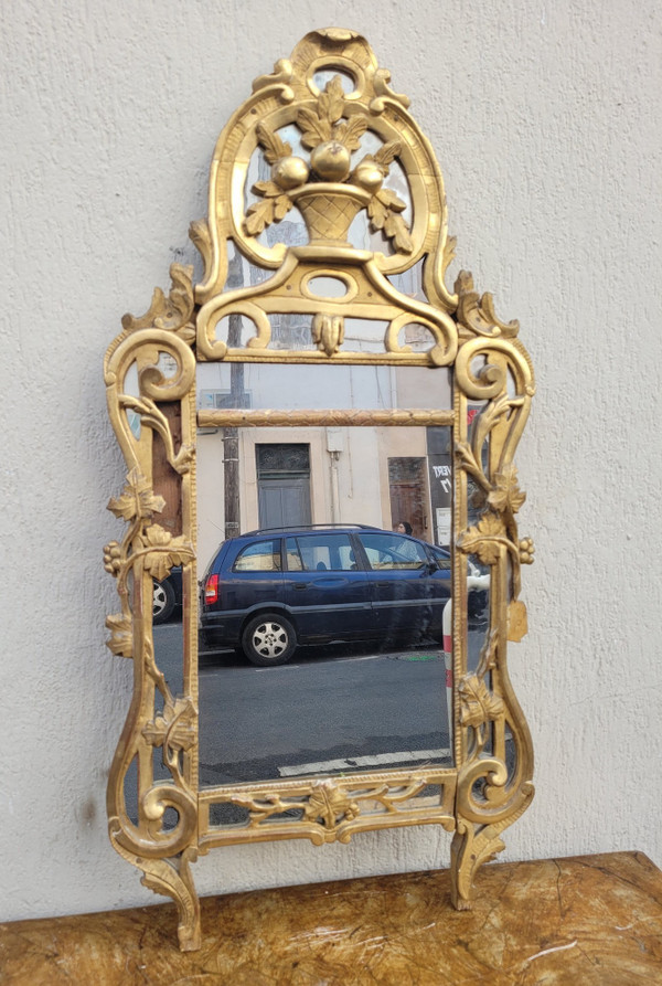 Beaucaire, Miroir Provençal En Bois Doré,  Fin XVIIIème Siècle