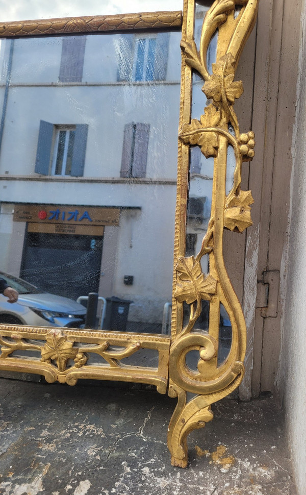 Beaucaire, Miroir Provençal En Bois Doré,  Fin XVIIIème Siècle