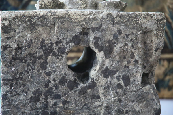 Maschera da fontana, maschera felina in pietra del XVIII secolo