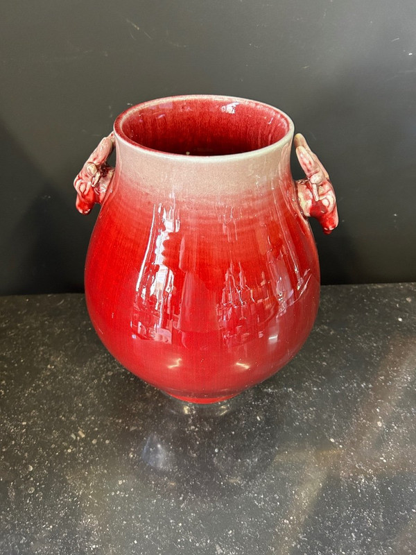 Vaso in porcellana rosso sangue XX secolo