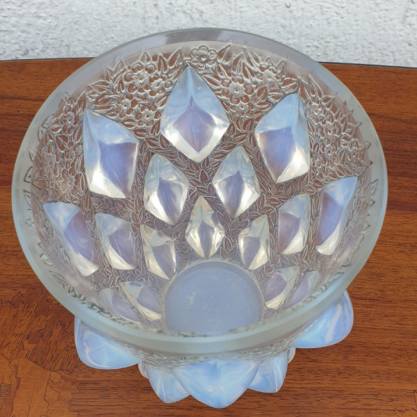 R Lalique, Rampillon Vase, 20th Century