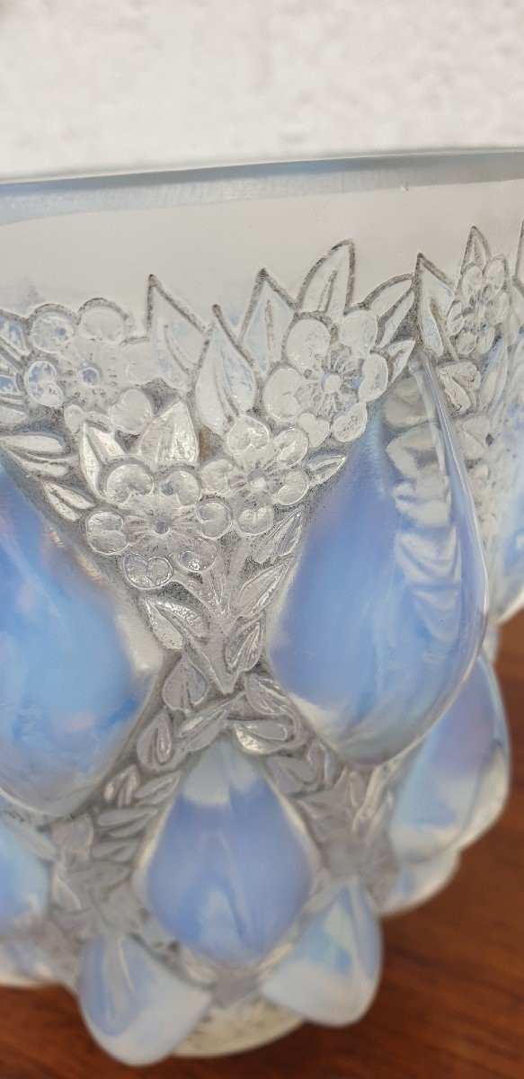 R Lalique, Rampillon Vase, 20th Century