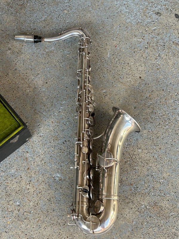 Saxophone - Saxo En Métal Argenté De Marque Couesnon & Cie Vers 1930