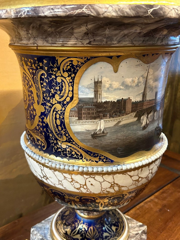 Important Medici Vase In Porcelain 19th Century H 52 Cm