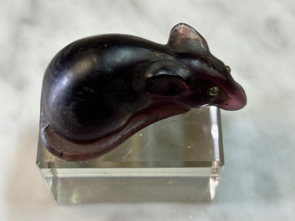 Kleine Skulptur Maus Aus Granatglas Um 1920