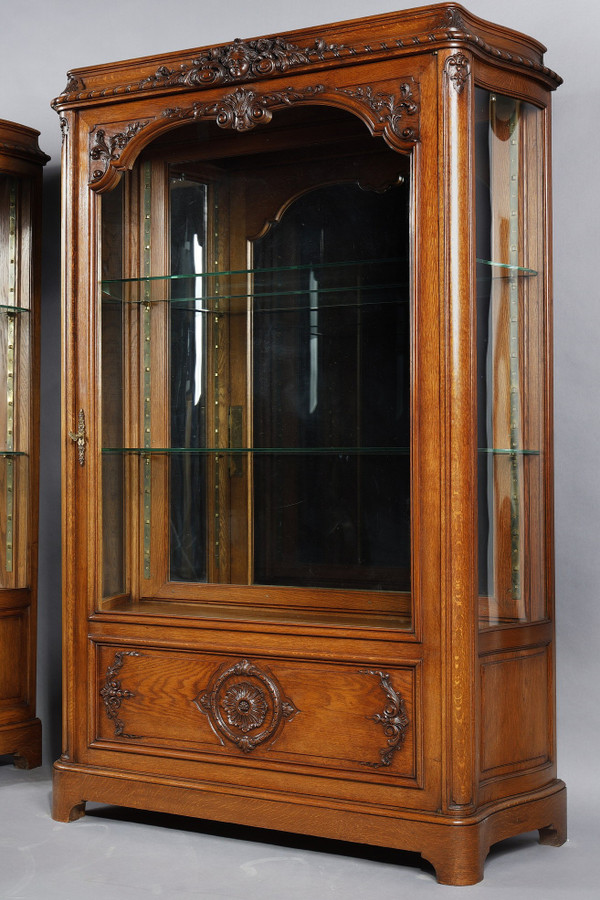 Pair of Regency-style display cabinet