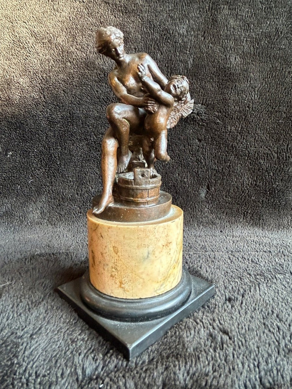 Ferdinand Seeboeck (1864-1953) Bronze Venus Grooming Love