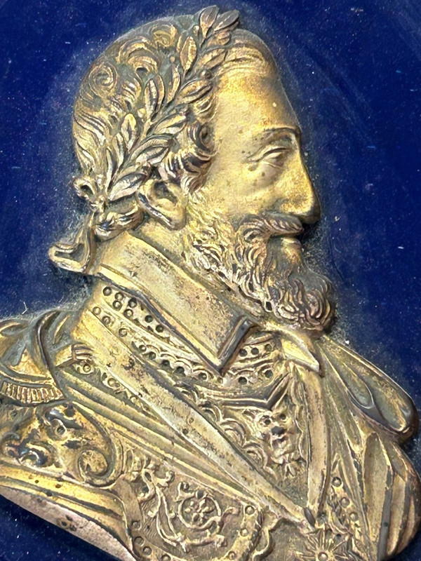 Coppia di ritratti in medaglione - Profili in bronzo dorato Enrico IV e Sully Periodo del XVIII secolo