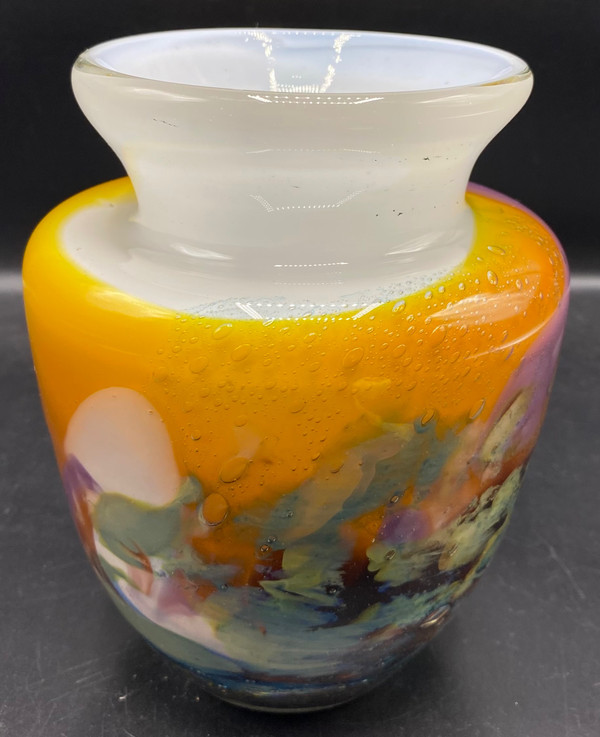 BLOWN GLASS VASE