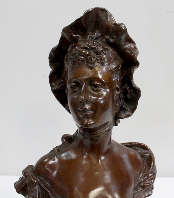 Bronze « Femme au Chapeau » de Meslais – Début XXe