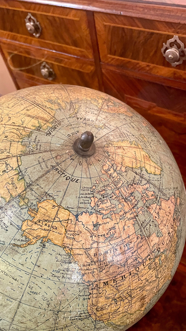 Terrestrial Globe G. Thomas, Between 1925 and 1935