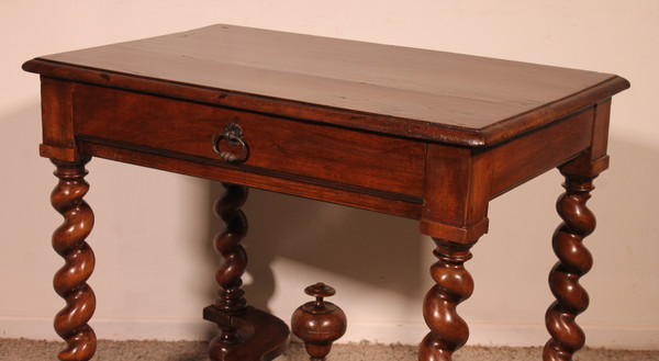 Louis XIII Table In Walnut -17th Century