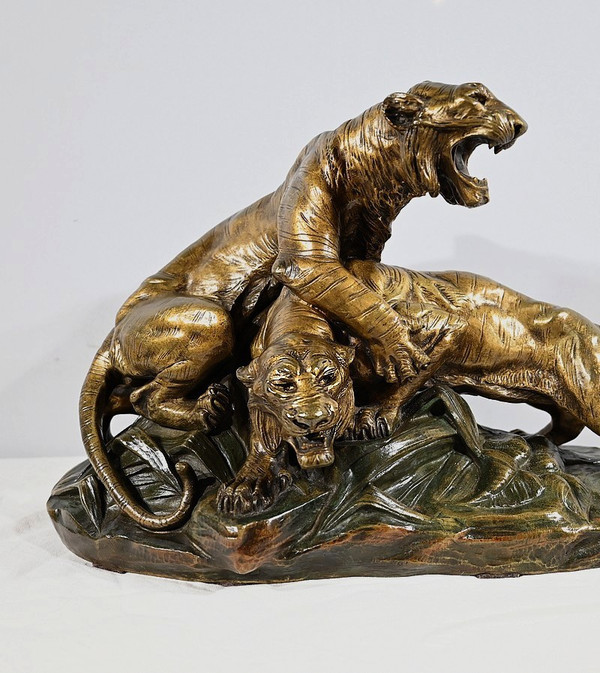 Bronze group "Combat de Tigres", signed E. Drouot - Late 19th century