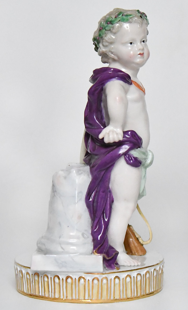 Statuette en porcelaine de Meissen représentant un Putti chasseur, Modèle G54