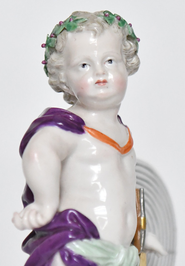 Statuette en porcelaine de Meissen représentant un Putti chasseur, Modèle G54