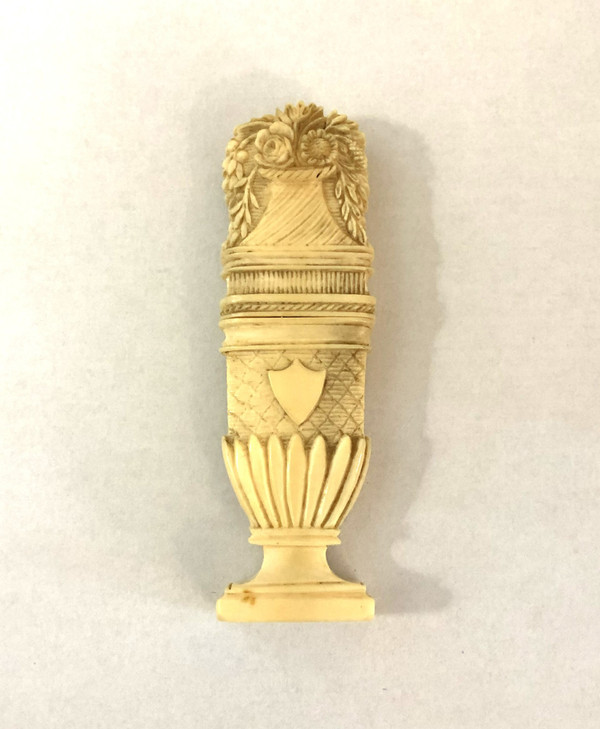 Antique needle case in carved ivory depicting a flower pot 18th - 19th century